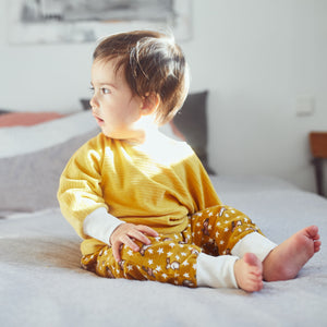DIY baby pyjamas sewing pattern