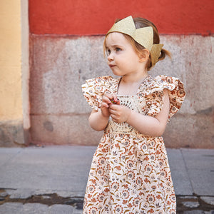 Projector sewing pattern for a dress for babies