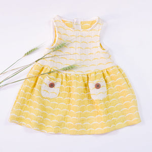cute baby dress sleeveless and with pockets 