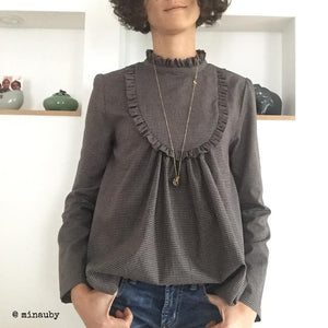 Blouse with long sleeves for woman