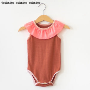 baby bodysuit with collar