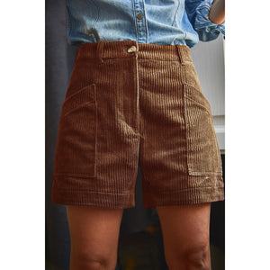 Sewing pattern for women's high-waisted shorts