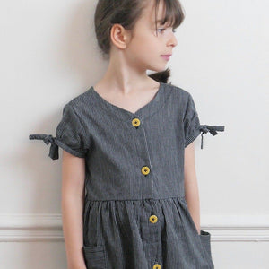 Dress with DIY placket opening